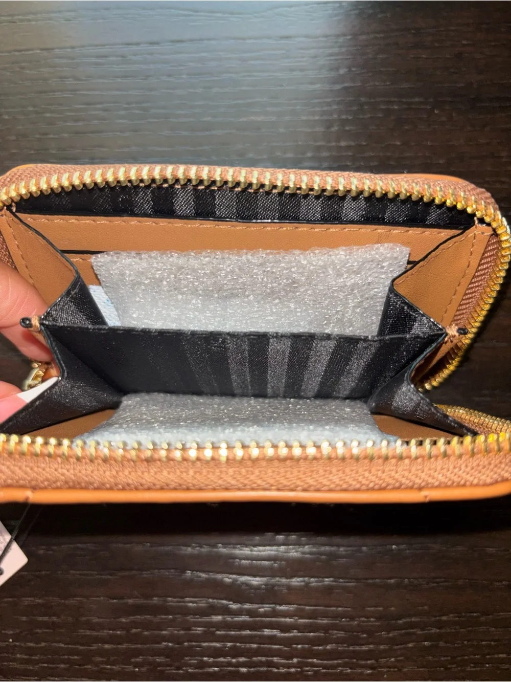 New Victoria’s Secret Quilted Zip Wallet in Tan Leather - Picture 2 of 4